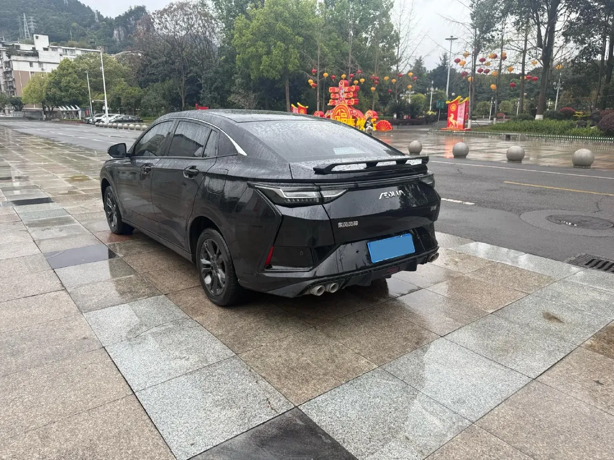 2023 DongFeng Aeolus YiXuan 1.5L 125HP L4 6DCT,autocango,china used car exporter,china ev exporter,chinese used car exporter,chinese used ev exporter