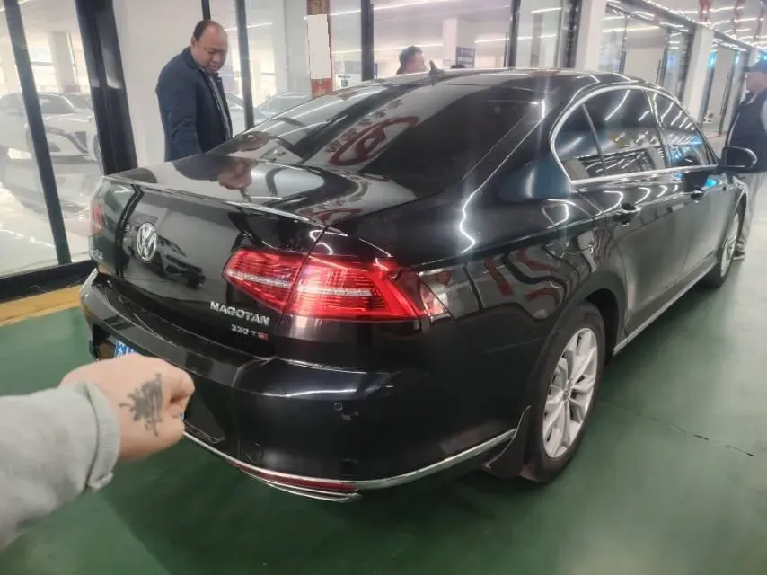 2019 Volkswagen Magotan 2.0T 186HP L4 7DCT,autocango,china used car exporter,china ev exporter,chinese used car exporter,chinese used ev exporter