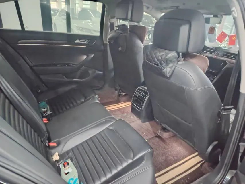 2019 Volkswagen Magotan 2.0T 186HP L4 7DCT,autocango,china used car exporter,china ev exporter,chinese used car exporter,chinese used ev exporter