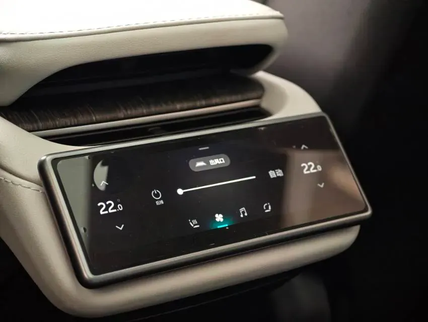 2023 NIO ES6 BEV 75KWH,autocango,china used car exporter,china ev exporter,chinese used car exporter,chinese used ev exporter