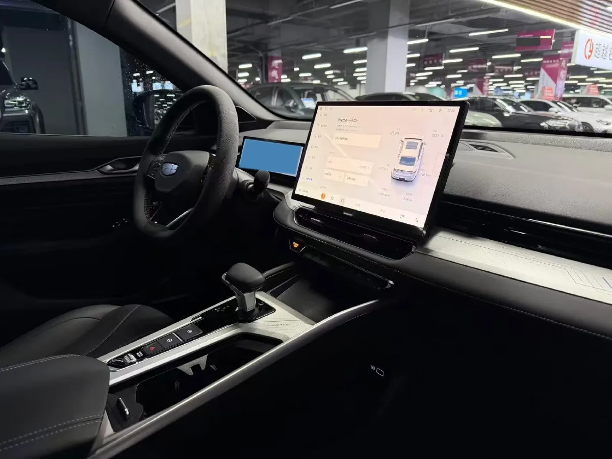 2025 Geely Preface 1.5T 181HP L4 7DCT,autocango,china used car exporter,china ev exporter,chinese used car exporter,chinese used ev exporter