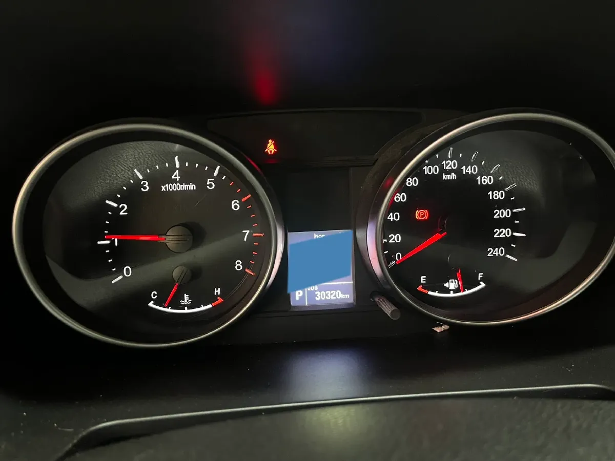 2023 Haval M6 1.5T 150HP L4 7DCT,autocango,china used car exporter,china ev exporter,chinese used car exporter,chinese used ev exporter