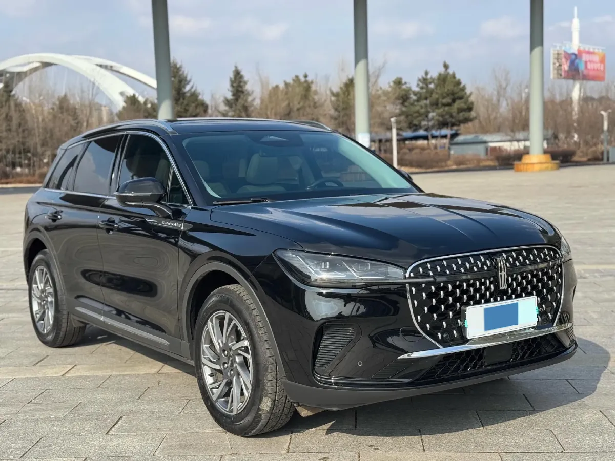 2023 Lincoln Corsair 2.0T 261HP L4 8AT,autocango,china used car exporter,china ev exporter,chinese used car exporter,chinese used ev exporter