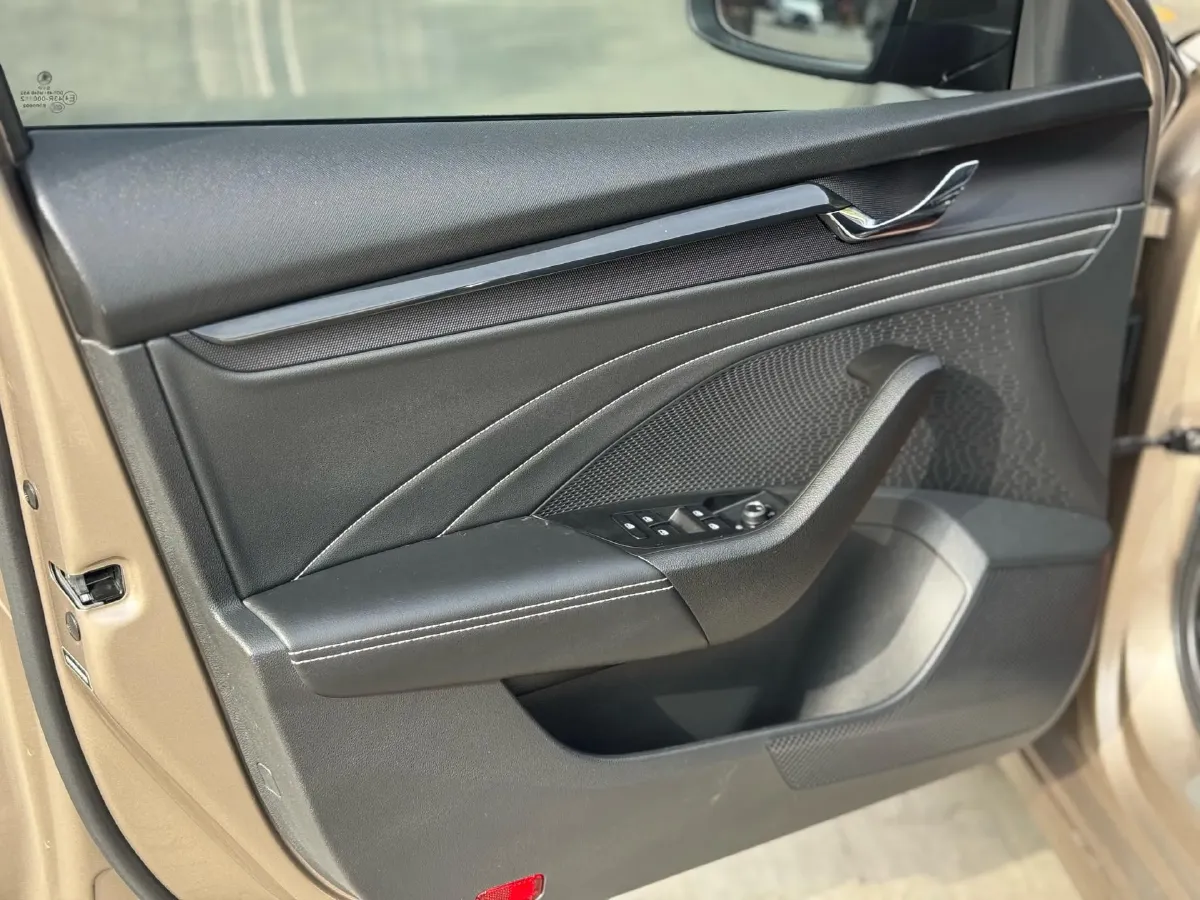 2022 Skoda Octavia 1.4T 150HP L4 7DCT,autocango,china used car exporter,china ev exporter,chinese used car exporter,chinese used ev exporter