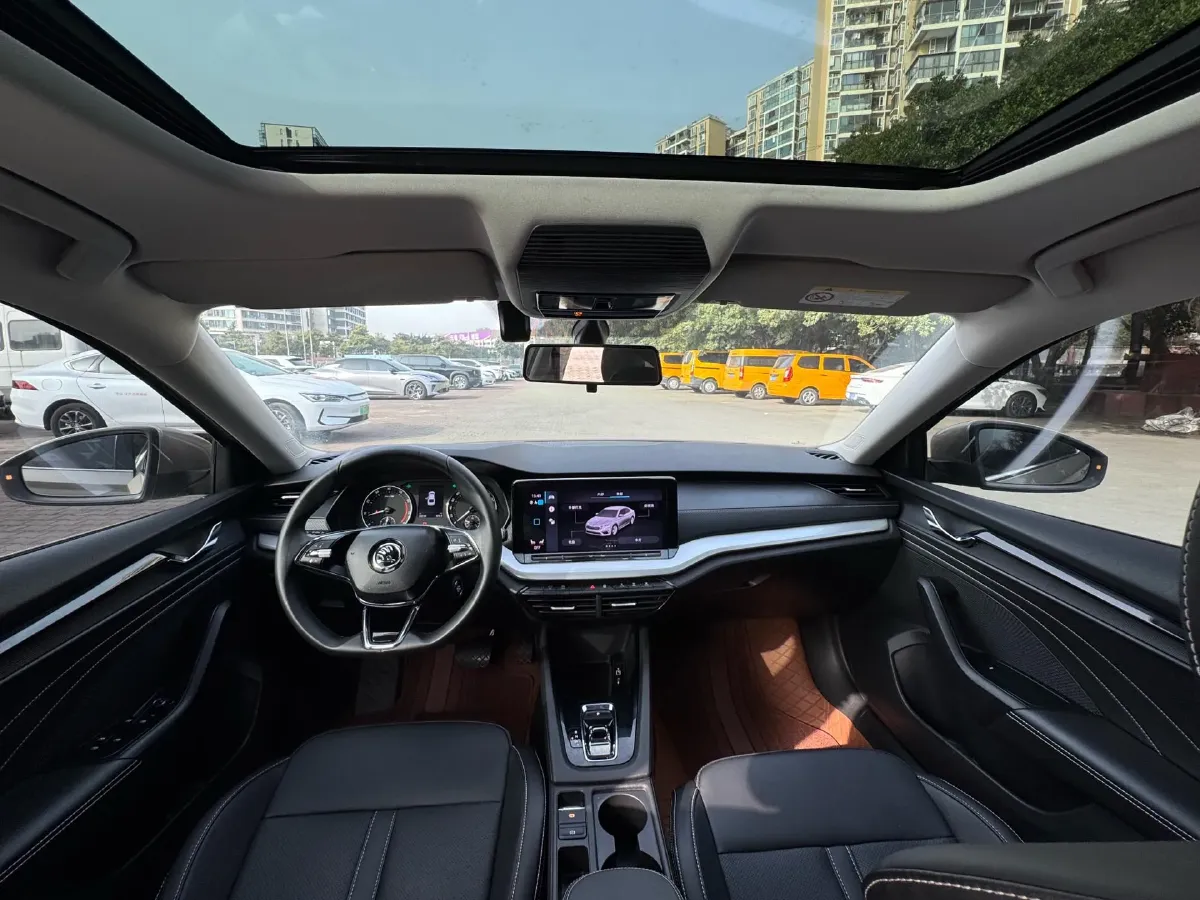 2022 Skoda Octavia 1.4T 150HP L4 7DCT,autocango,china used car exporter,china ev exporter,chinese used car exporter,chinese used ev exporter