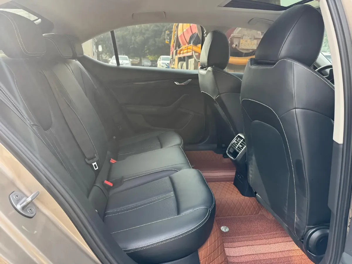 2022 Skoda Octavia 1.4T 150HP L4 7DCT,autocango,china used car exporter,china ev exporter,chinese used car exporter,chinese used ev exporter