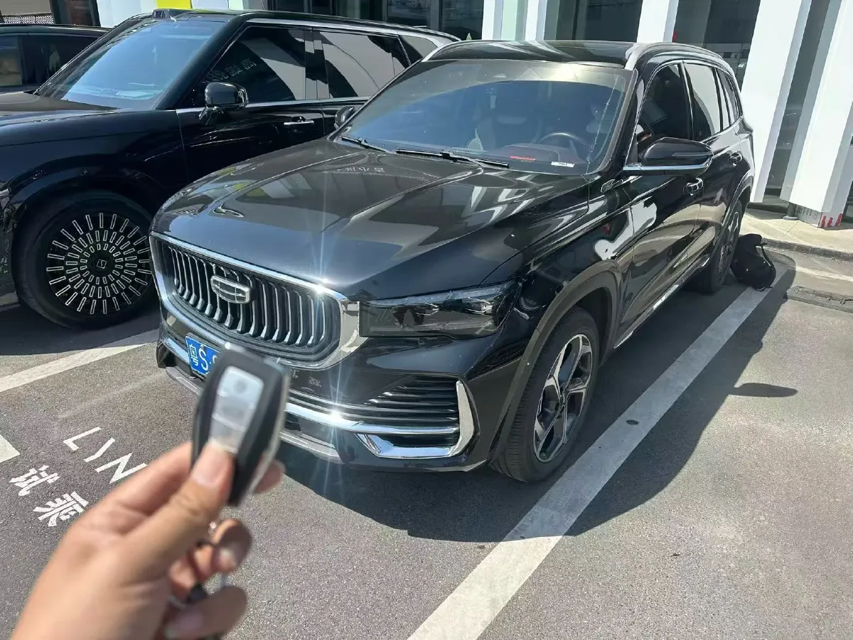 2024 Geely Monjaro 2.0T 238HP L4 8AT,autocango,china used car exporter,china ev exporter,chinese used car exporter,chinese used ev exporter