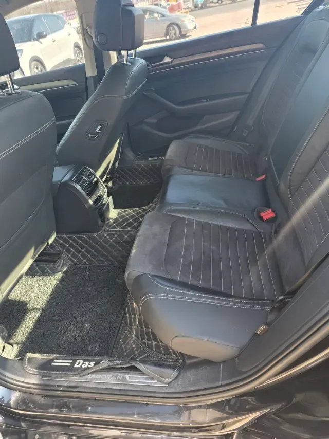 2020 Volkswagen Magotan 2.0T 186HP L4 7DCT,autocango,china used car exporter,china ev exporter,chinese used car exporter,chinese used ev exporter