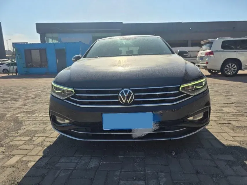 2020 Volkswagen Magotan 2.0T 186HP L4 7DCT,autocango,china used car exporter,china ev exporter,chinese used car exporter,chinese used ev exporter