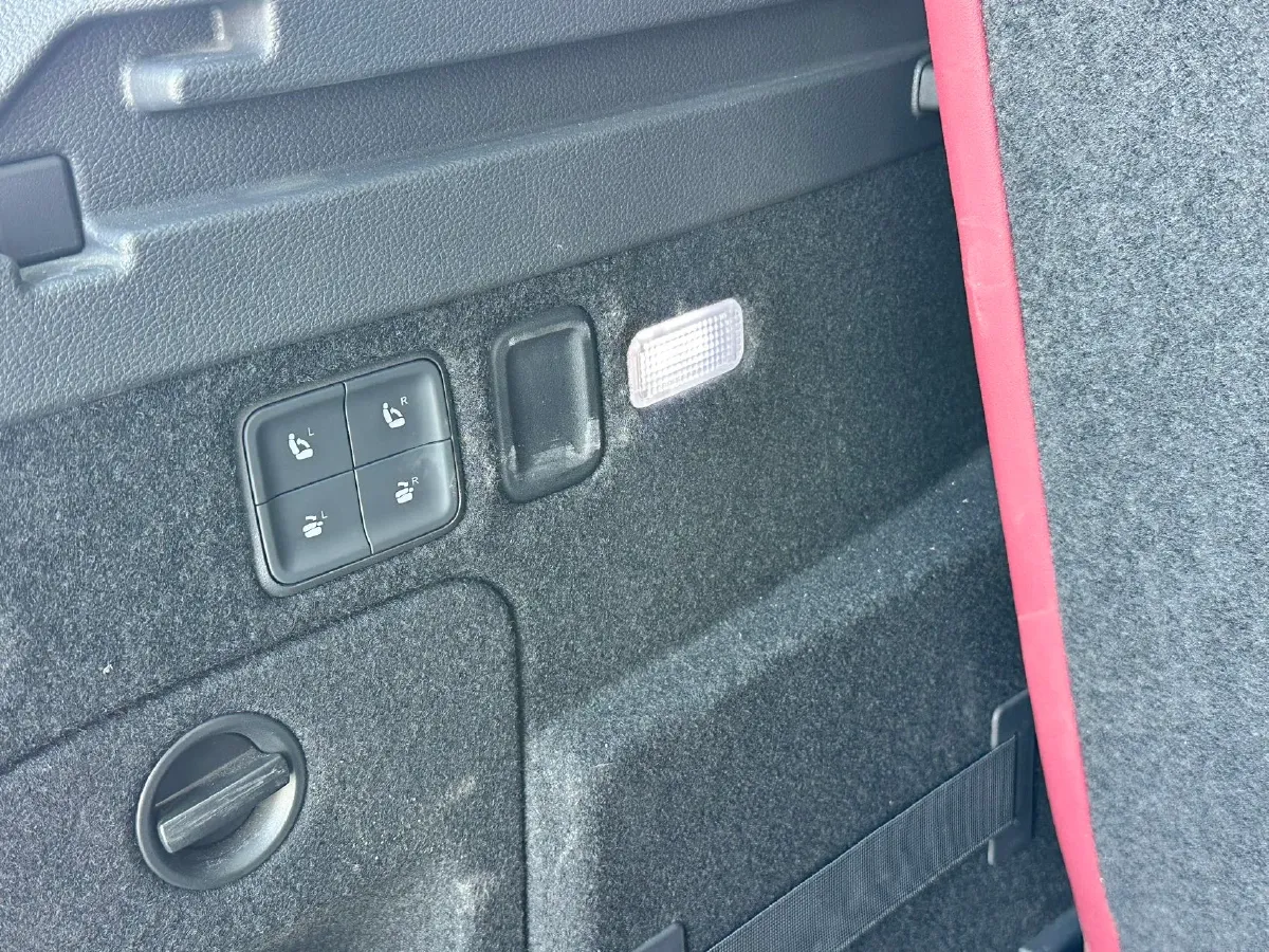 2022 HongQi E-HS9 BEV 120KWH,autocango,china used car exporter,china ev exporter,chinese used car exporter,chinese used ev exporter