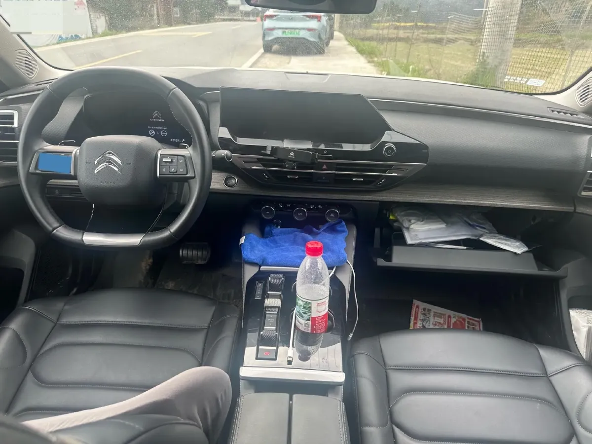 2021 Citroen C5 X 1.6T 175HP L4 8AT,autocango,china used car exporter,china ev exporter,chinese used car exporter,chinese used ev exporter