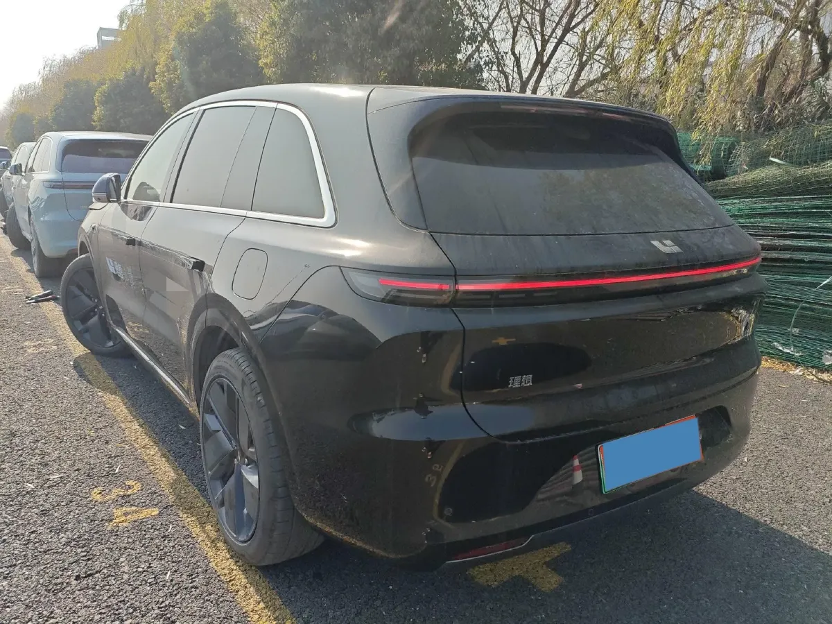 2025 Li L6 Range Extended 154HP L4 REEV,autocango,china used car exporter,china ev exporter,chinese used car exporter,chinese used ev exporter