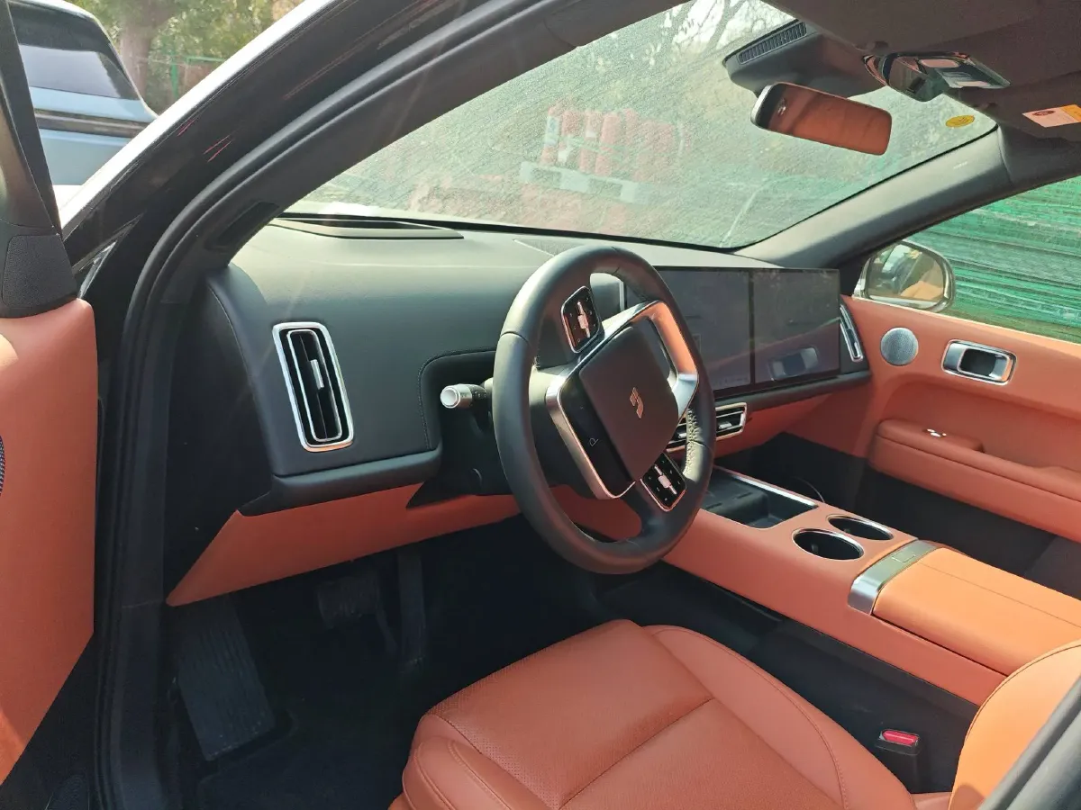 2025 Li L6 Range Extended 154HP L4 REEV,autocango,china used car exporter,china ev exporter,chinese used car exporter,chinese used ev exporter