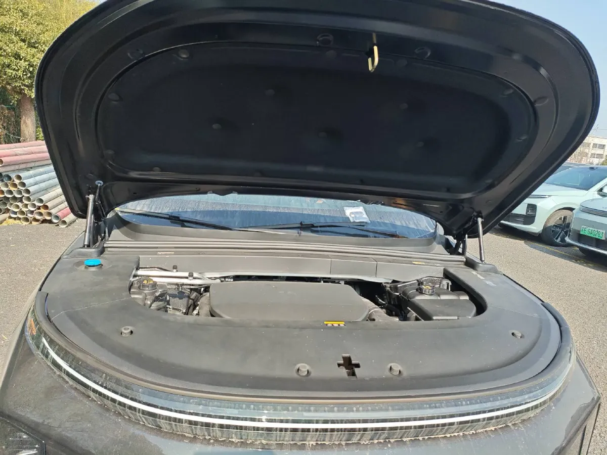 2025 Li L6 Range Extended 154HP L4 REEV,autocango,china used car exporter,china ev exporter,chinese used car exporter,chinese used ev exporter