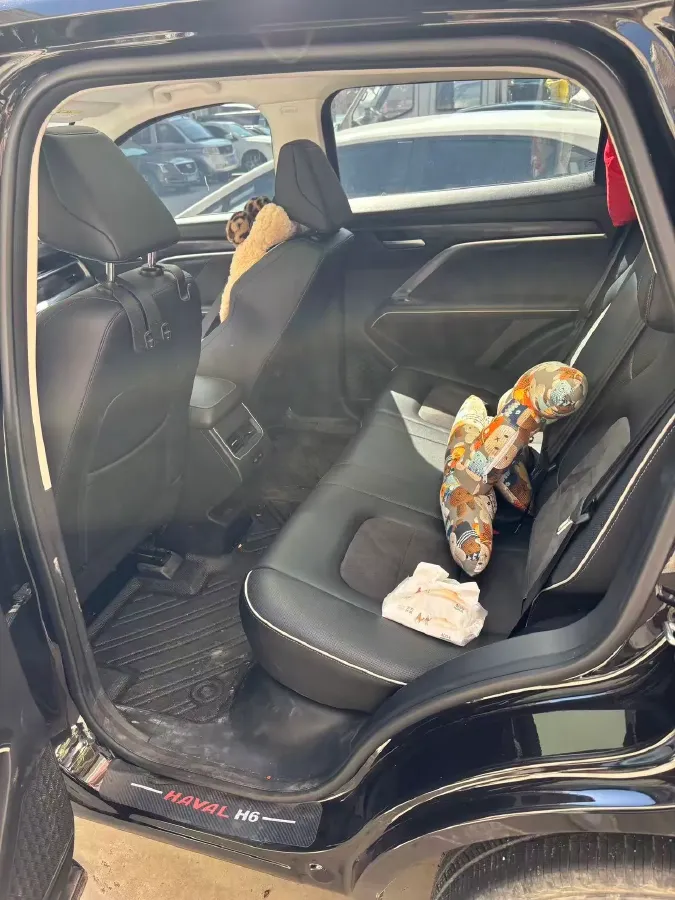 2021 Haval H6 1.5T 169HP L4 7DCT,autocango,china used car exporter,china ev exporter,chinese used car exporter,chinese used ev exporter