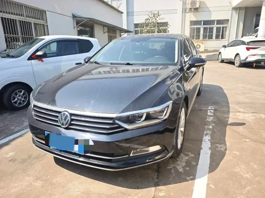 2019 Volkswagen Magotan 2.0T 186HP L4 7DCT,autocango,china used car exporter,china ev exporter,chinese used car exporter,chinese used ev exporter