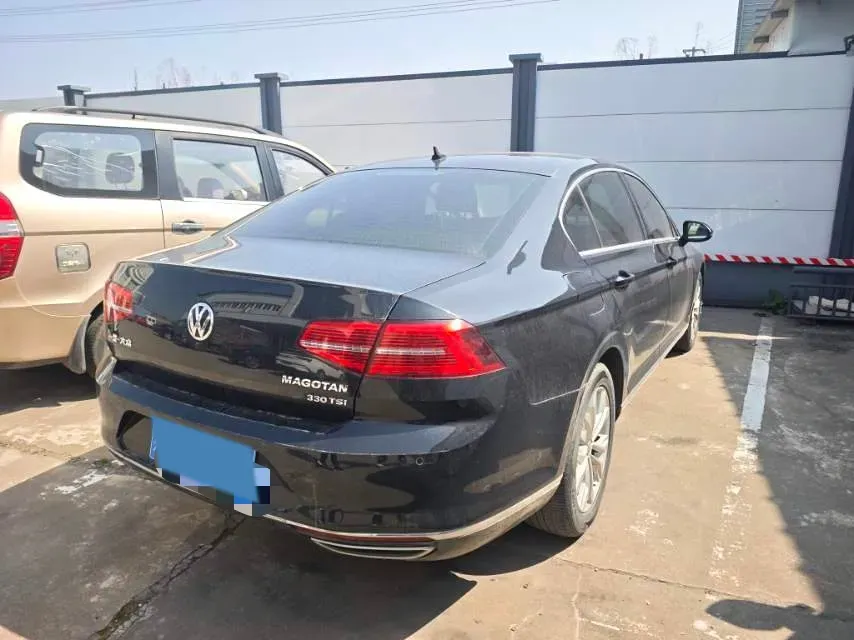 2019 Volkswagen Magotan 2.0T 186HP L4 7DCT,autocango,china used car exporter,china ev exporter,chinese used car exporter,chinese used ev exporter