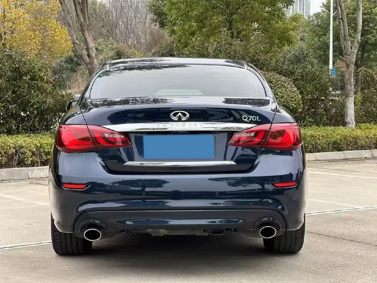 2019 Infiniti Q70 2.0T 211HP L4 7AT,autocango,china used car exporter,china ev exporter,chinese used car exporter,chinese used ev exporter