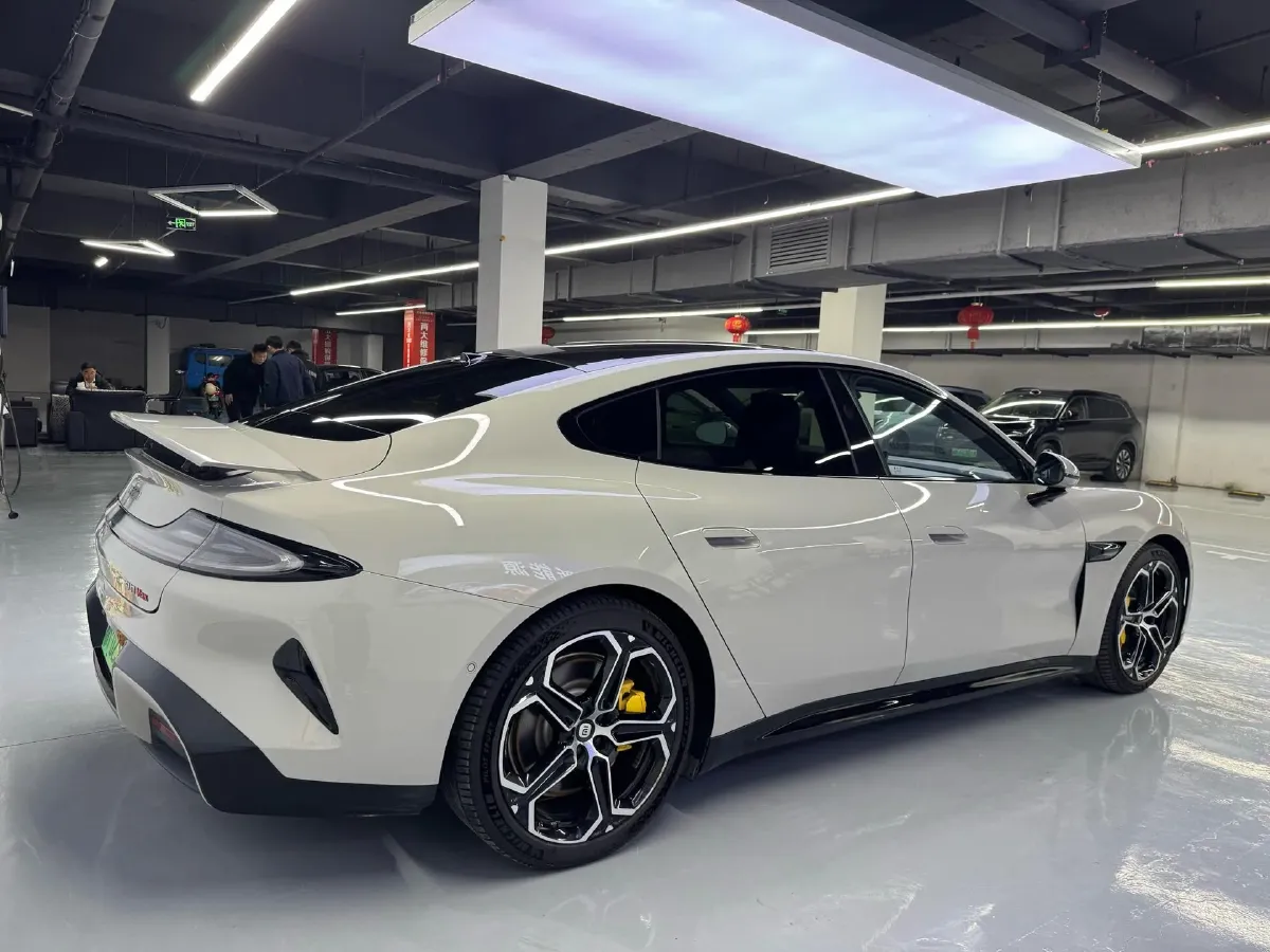 2024 MI SU7 BEV 101KWH,autocango,china used car exporter,china ev exporter,chinese used car exporter,chinese used ev exporter