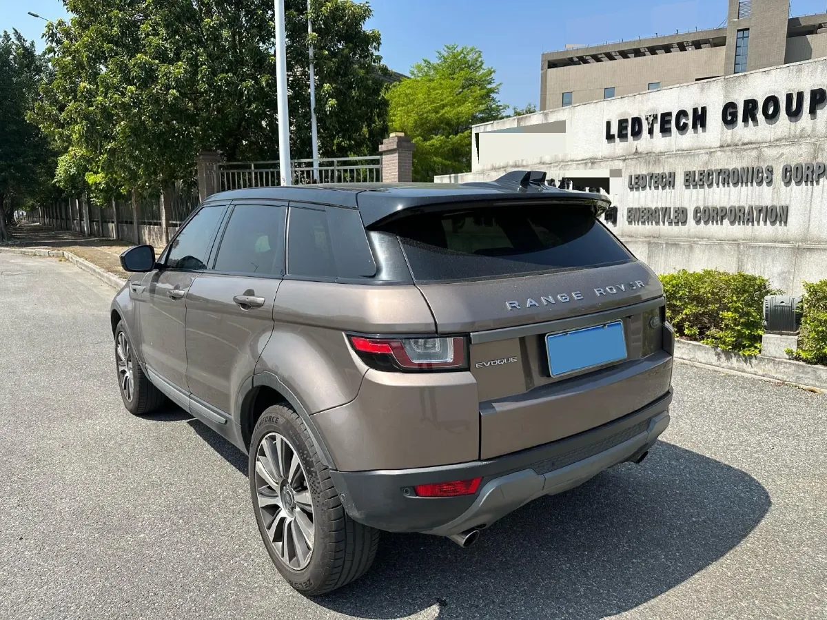 2018 Land Rover Range Rover Evoque 2.0T 241HP L4 9AT,autocango,china used car exporter,china ev exporter,chinese used car exporter,chinese used ev exporter