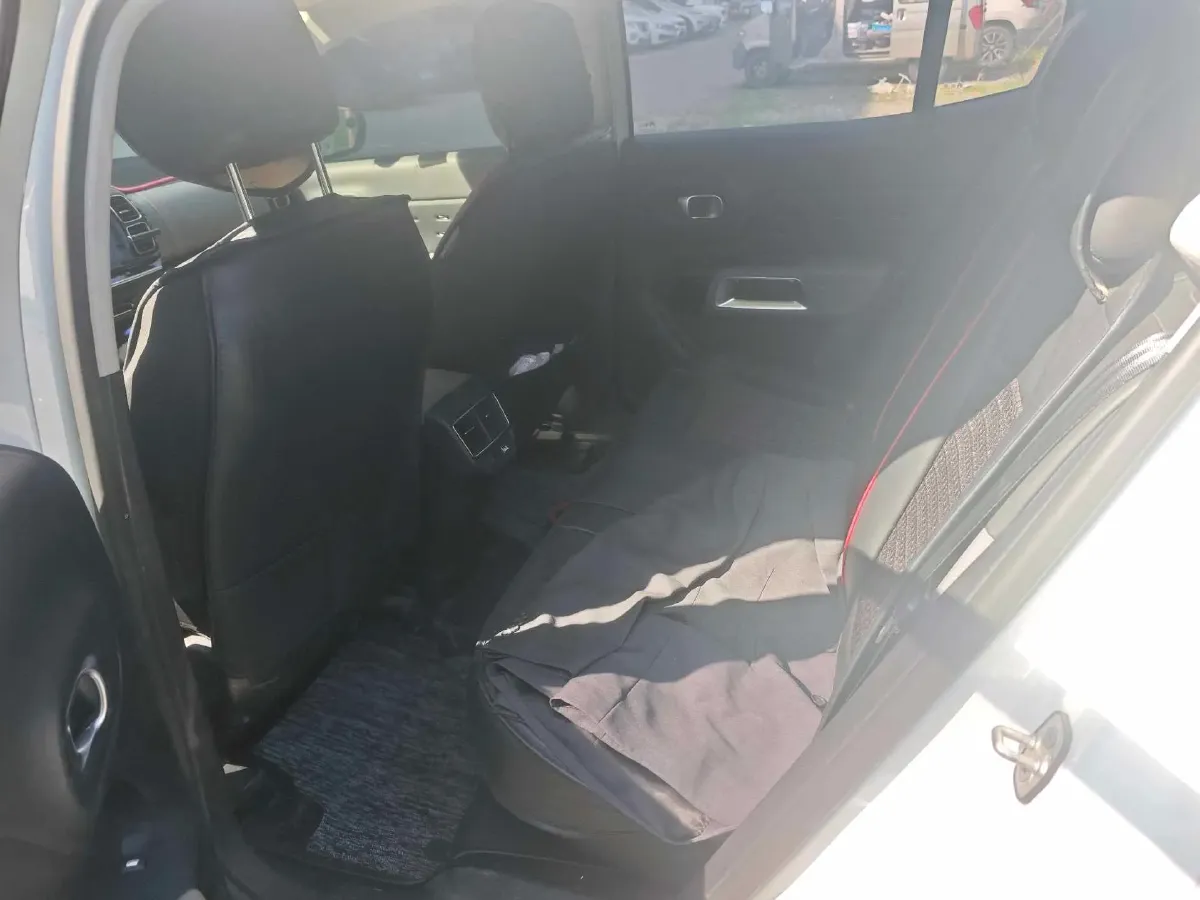 2017 Citroen C5 Aircross 1.6T 167HP L4 6AT,autocango,china used car exporter,china ev exporter,chinese used car exporter,chinese used ev exporter