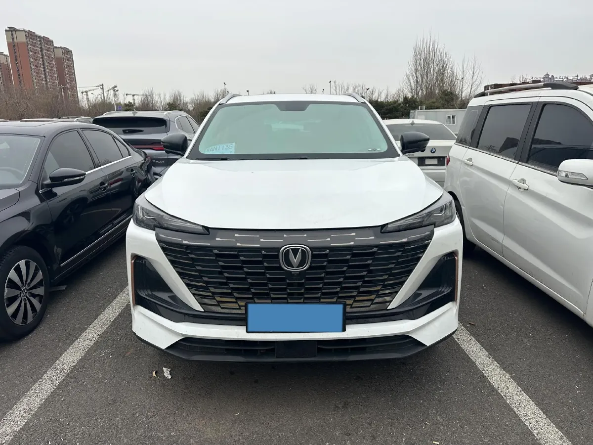 2022 ChangAn UNI-V 1.5T 188HP L4 7DCT,autocango,china used car exporter,china ev exporter,chinese used car exporter,chinese used ev exporter