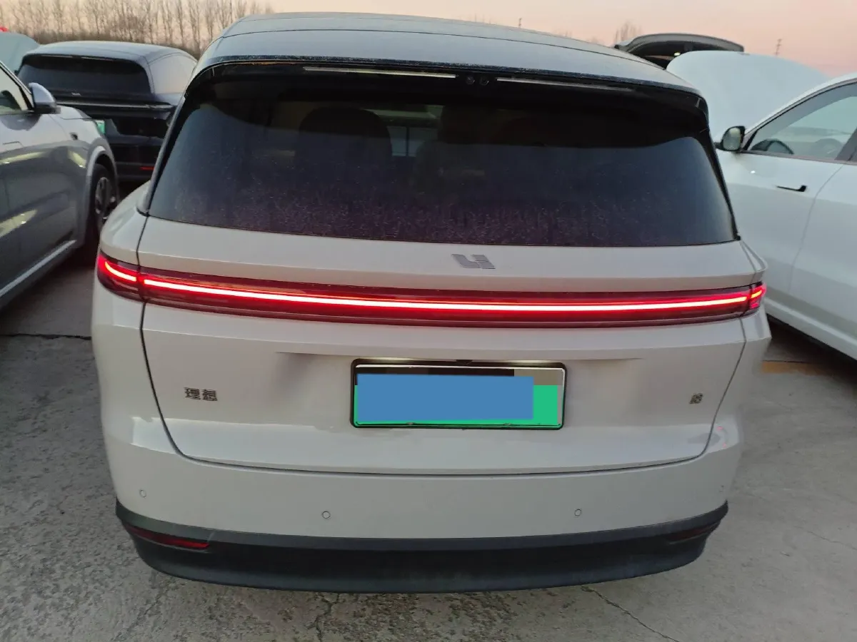 2025 Li i8 BEV,autocango,china used car exporter,china ev exporter,chinese used car exporter,chinese used ev exporter