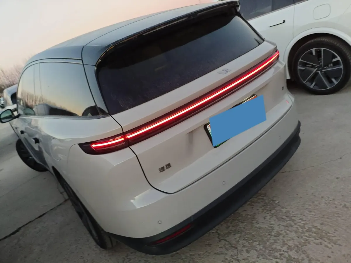 2025 Li i8 BEV,autocango,china used car exporter,china ev exporter,chinese used car exporter,chinese used ev exporter