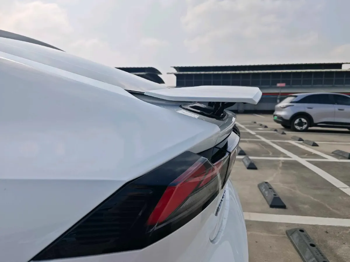 2024 ChangAn UNI-V 1.5T 188HP L4 7DCT,autocango,china used car exporter,china ev exporter,chinese used car exporter,chinese used ev exporter