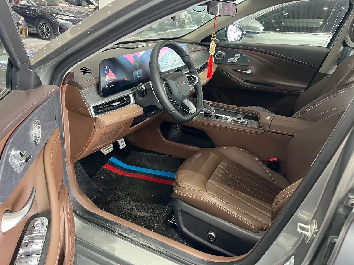 2025 Chery Arrizo 8 2.0T 254HP L4 7DCT,autocango,china used car exporter,china ev exporter,chinese used car exporter,chinese used ev exporter