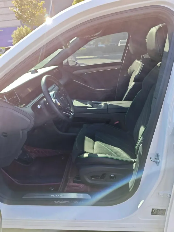 2025 Voyah FREE 1.5T 150HP L4 REEV 43KWH,autocango,china used car exporter,china ev exporter,chinese used car exporter,chinese used ev exporter