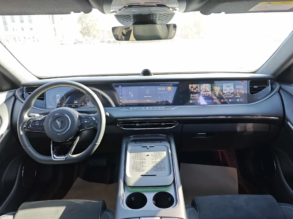 2025 Voyah FREE 1.5T 150HP L4 REEV 43KWH,autocango,china used car exporter,china ev exporter,chinese used car exporter,chinese used ev exporter