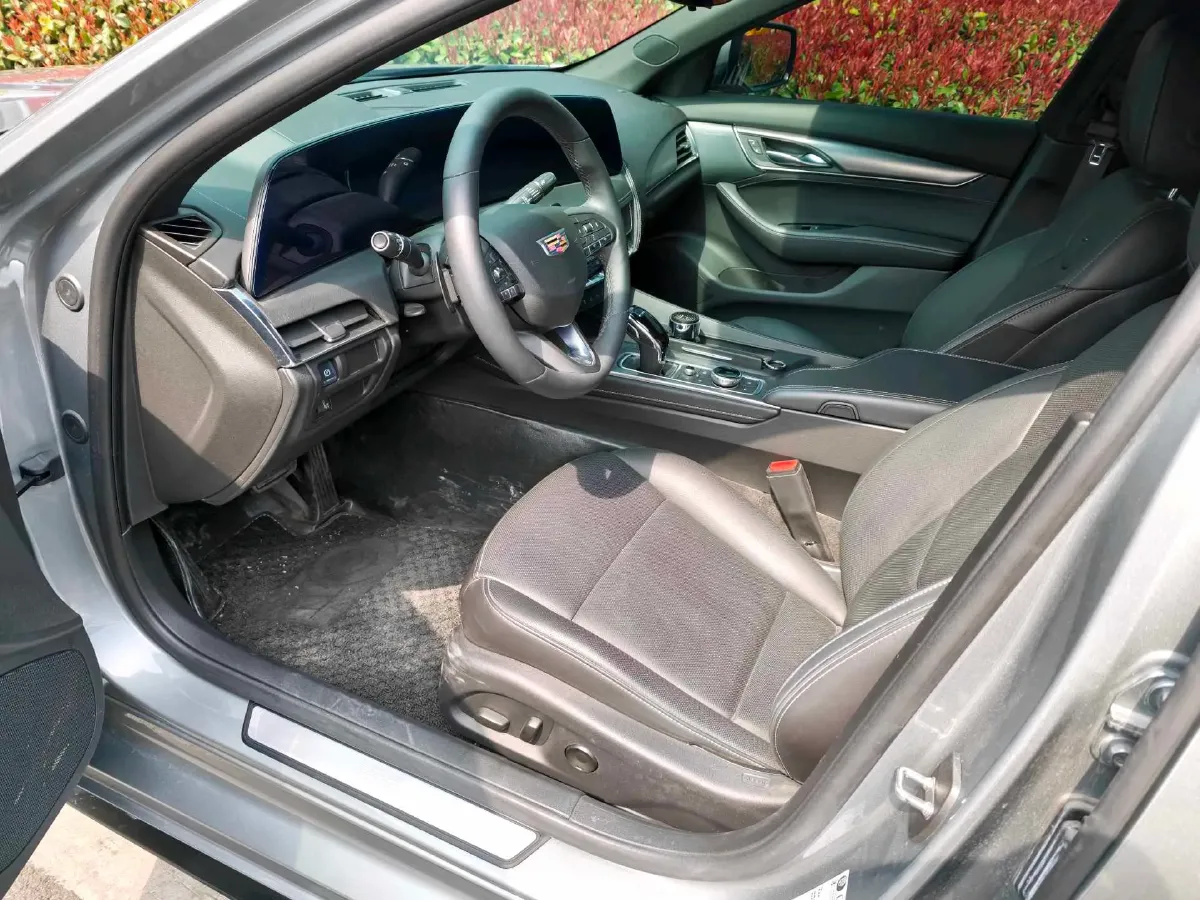 2024 Cadillac CT5 2.0T 237HP L4 10AT,autocango,china used car exporter,china ev exporter,chinese used car exporter,chinese used ev exporter