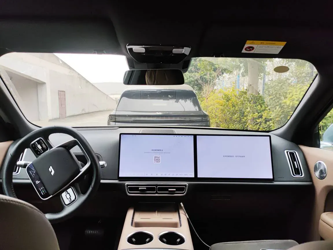 2025 Li L8 Range Extended 154HP REEV,autocango,china used car exporter,china ev exporter,chinese used car exporter,chinese used ev exporter