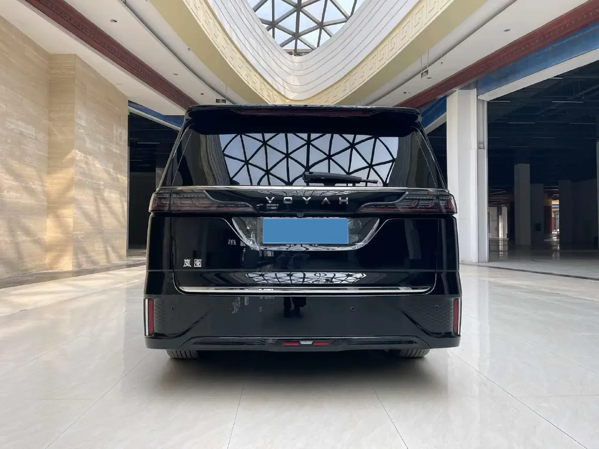 2022 Voyah Dream BEV 108.7KWH,autocango,china used car exporter,china ev exporter,chinese used car exporter,chinese used ev exporter