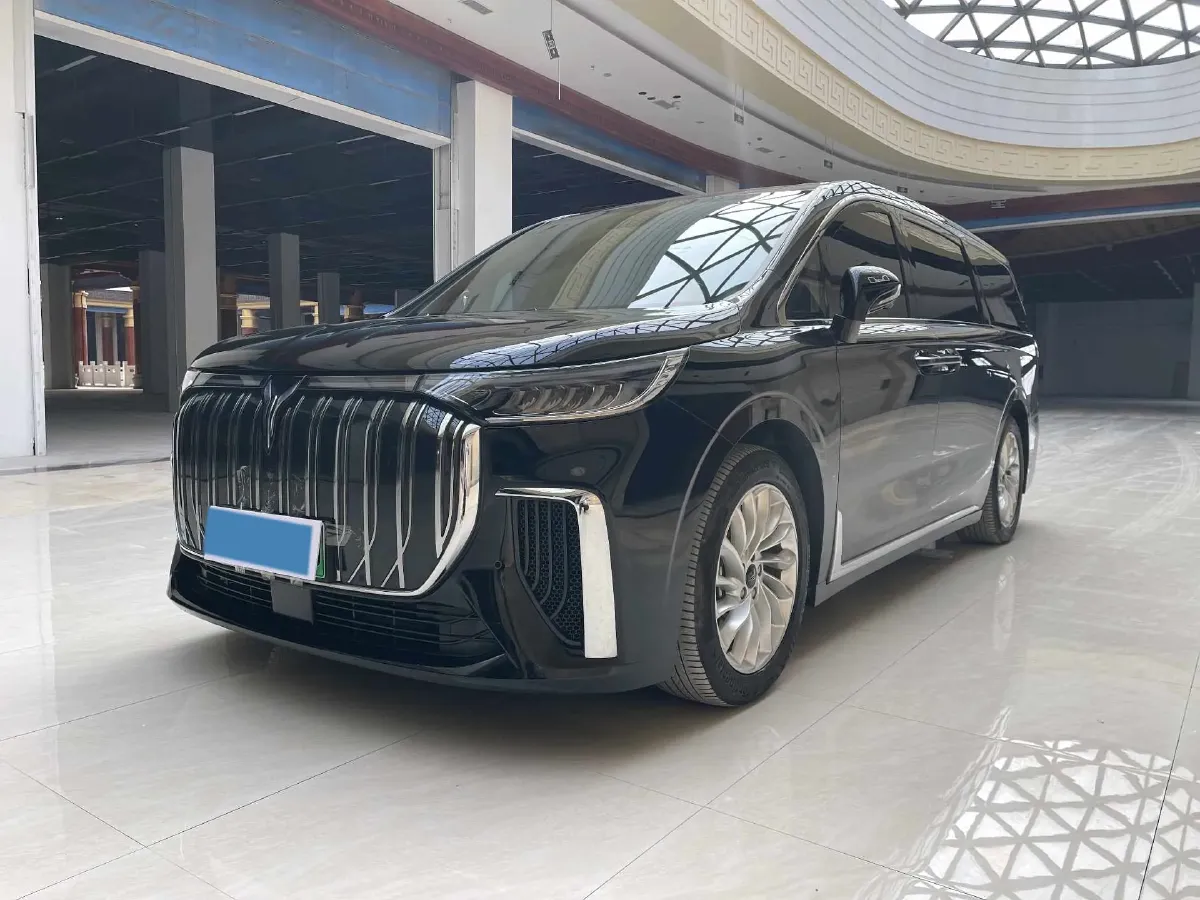 2022 Voyah Dream BEV 108.7KWH,autocango,china used car exporter,china ev exporter,chinese used car exporter,chinese used ev exporter