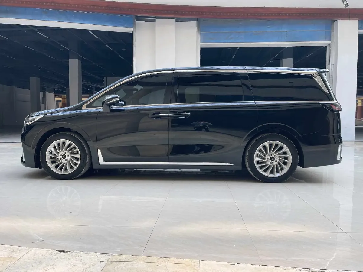 2022 Voyah Dream BEV 108.7KWH,autocango,china used car exporter,china ev exporter,chinese used car exporter,chinese used ev exporter