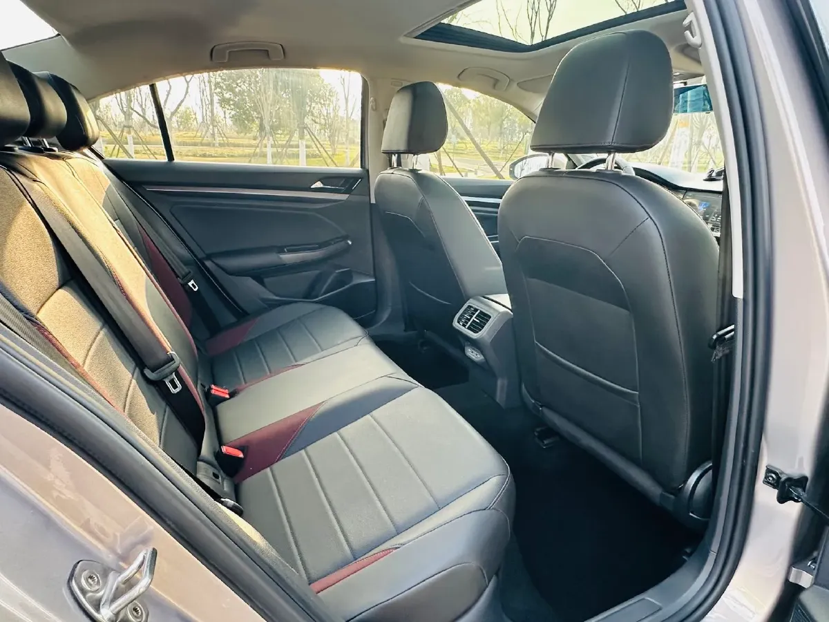 2021 Volkswagen Bora 1.5L 113HP L4 6AT,autocango,china used car exporter,china ev exporter,chinese used car exporter,chinese used ev exporter