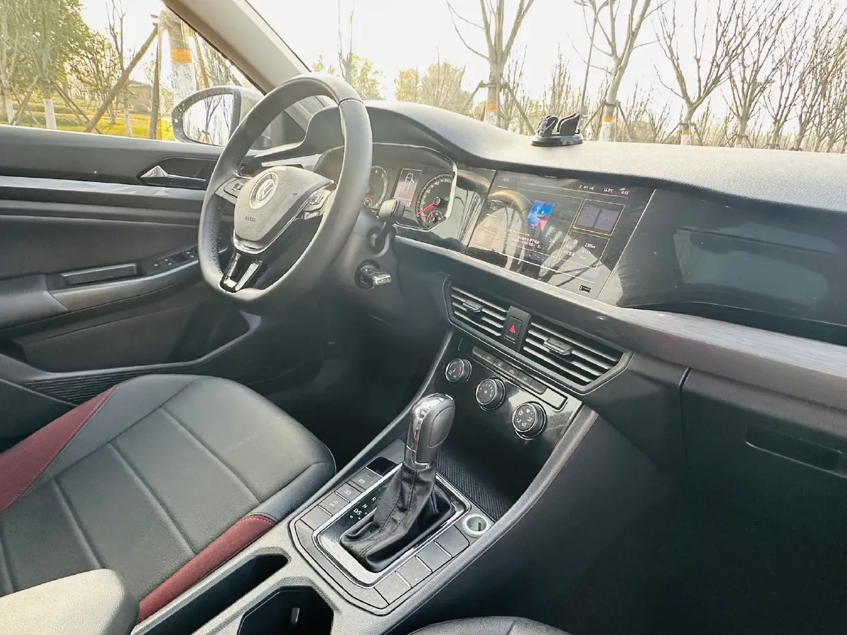 2021 Volkswagen Bora 1.5L 113HP L4 6AT,autocango,china used car exporter,china ev exporter,chinese used car exporter,chinese used ev exporter