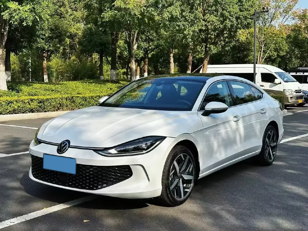 2023 Volkswagen Lamando 1.4T 150HP L4 7DCT,autocango,china used car exporter,china ev exporter,chinese used car exporter,chinese used ev exporter