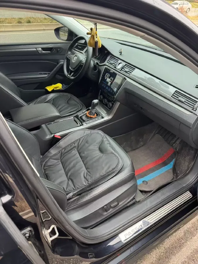 2017 Volkswagen Passat 1.8T 180HP L4 7DCT,autocango,china used car exporter,china ev exporter,chinese used car exporter,chinese used ev exporter