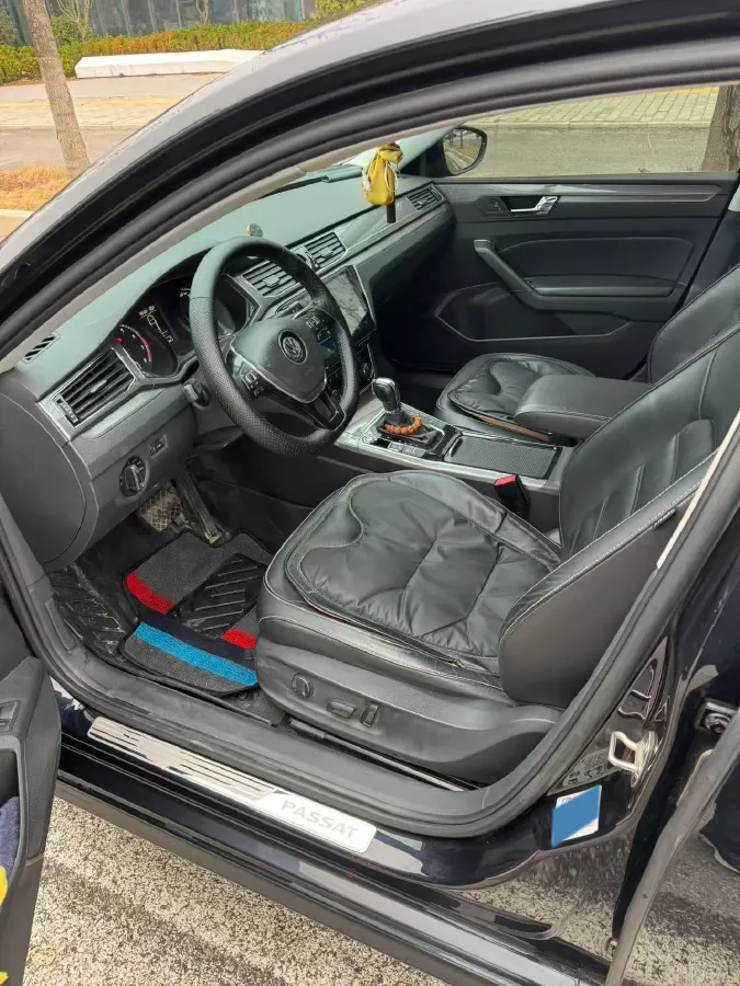 2017 Volkswagen Passat 1.8T 180HP L4 7DCT,autocango,china used car exporter,china ev exporter,chinese used car exporter,chinese used ev exporter
