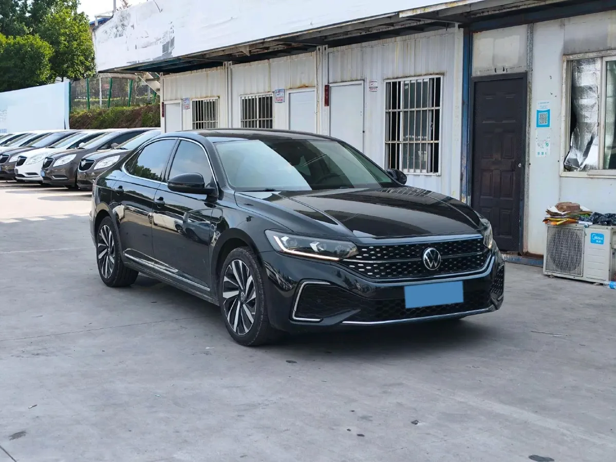 2023 Volkswagen Passat 2.0T 186HP L4 7DCT,autocango,china used car exporter,china ev exporter,chinese used car exporter,chinese used ev exporter