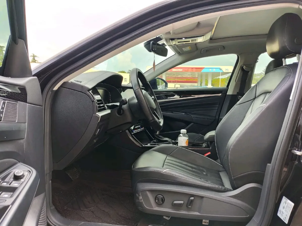 2023 Volkswagen Passat 2.0T 186HP L4 7DCT,autocango,china used car exporter,china ev exporter,chinese used car exporter,chinese used ev exporter