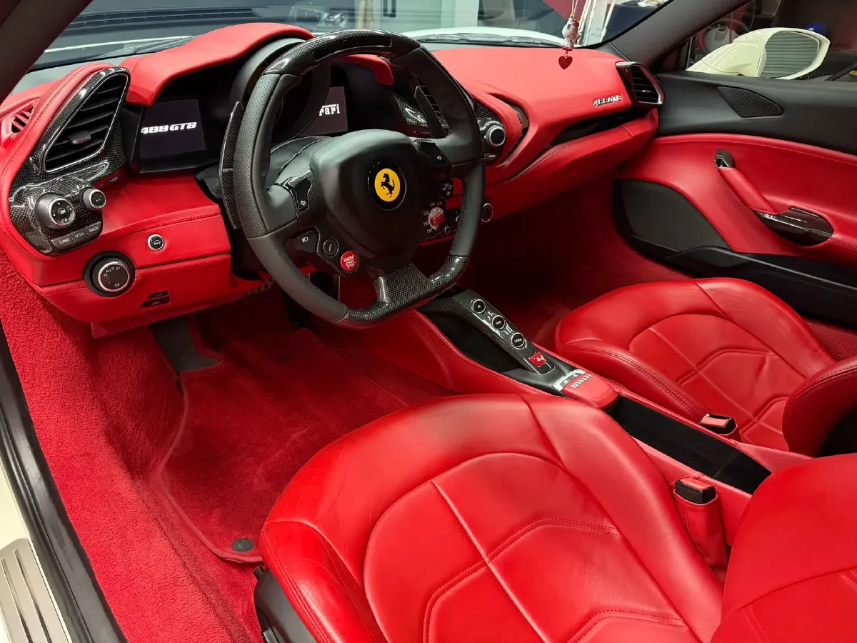 2015 Ferrari 488 3.9T 670HP V8 7DCT,autocango,china used car exporter,china ev exporter,chinese used car exporter,chinese used ev exporter