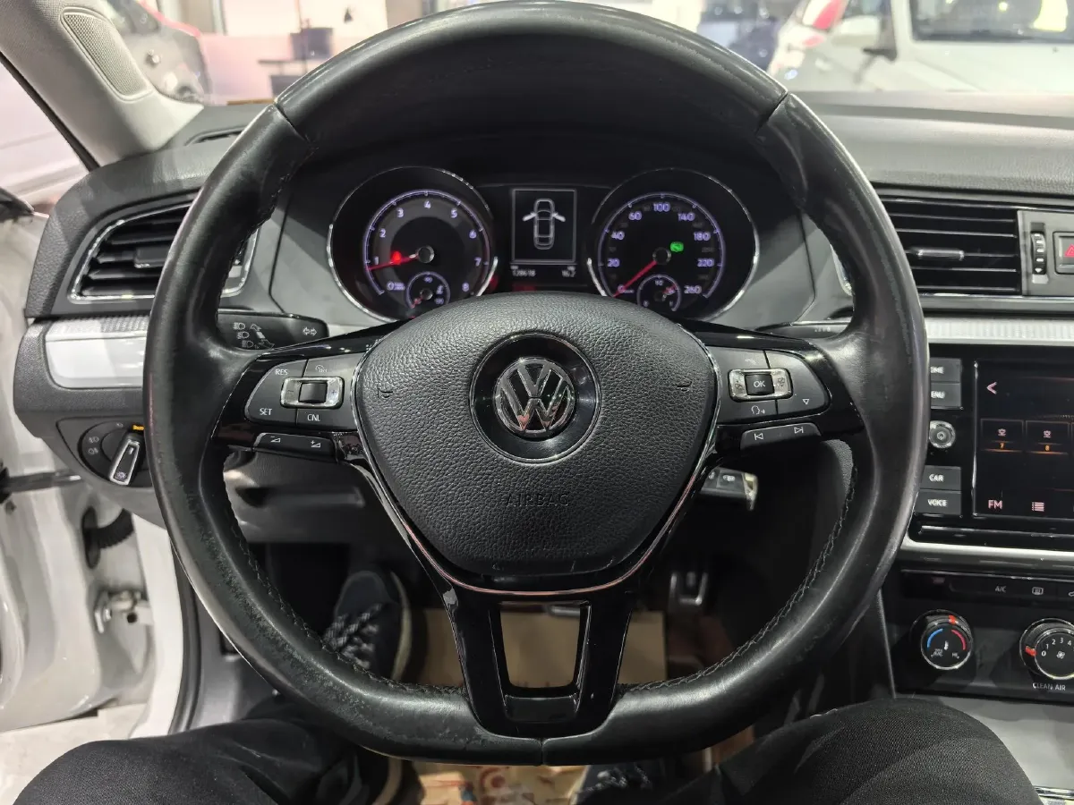 2018 Volkswagen Lamando 1.4T 131HP L4 7DCT,autocango,china used car exporter,china ev exporter,chinese used car exporter,chinese used ev exporter