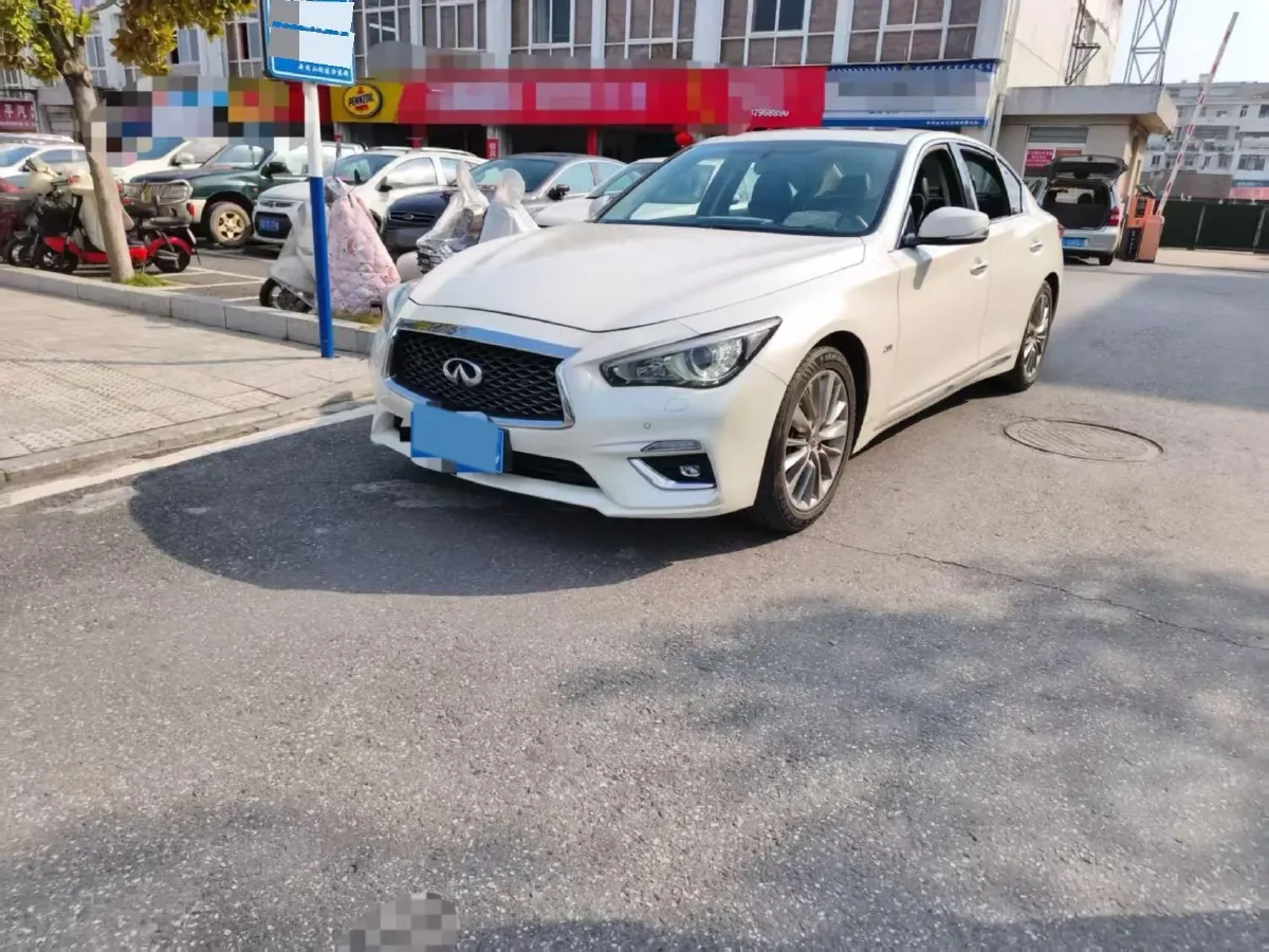 2018 Jeep Grand Commander 2.0T 265HP L4 9AT,autocango,china used car exporter,china ev exporter,chinese used car exporter,chinese used ev exporter