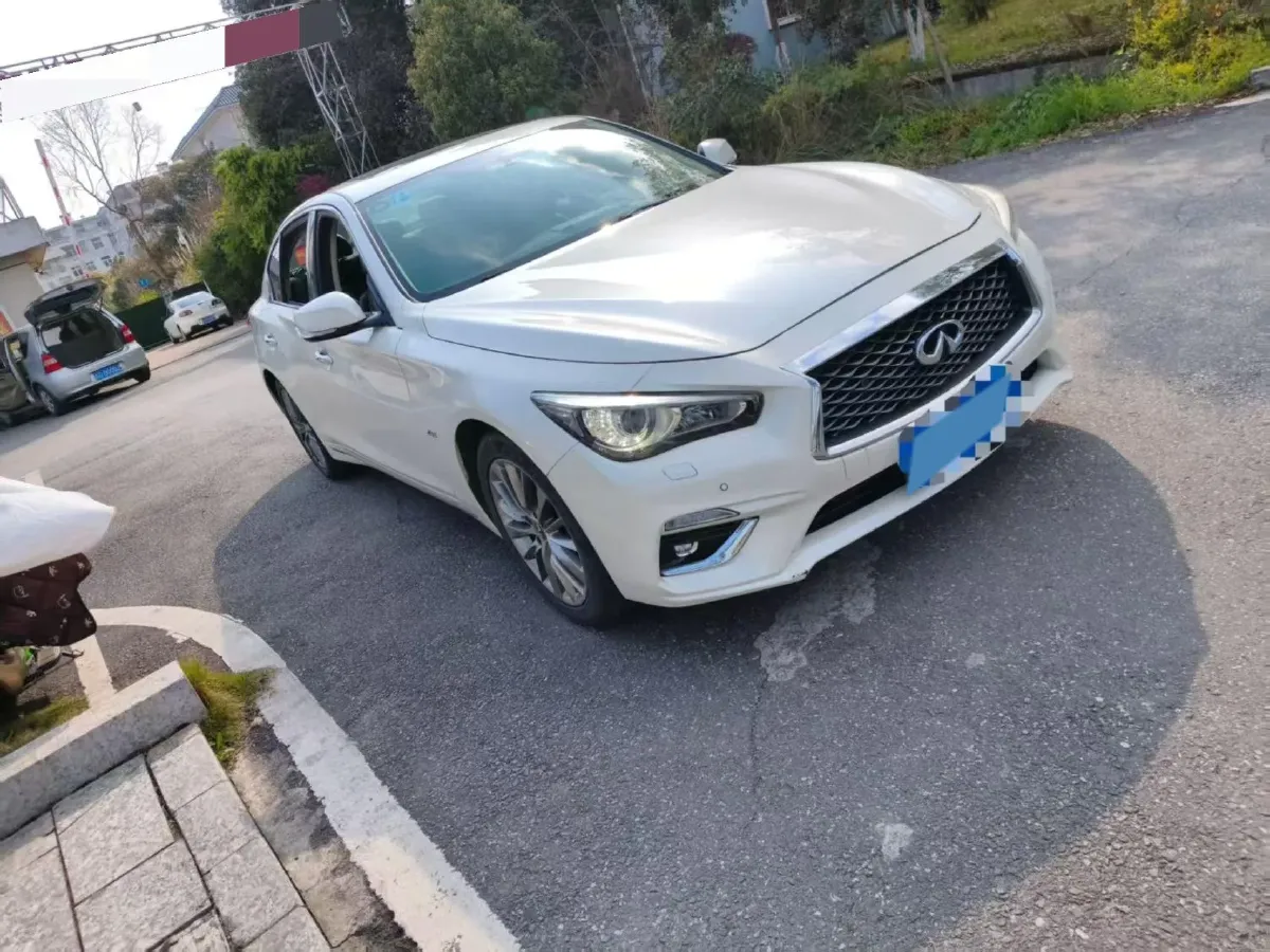 2018 Jeep Grand Commander 2.0T 265HP L4 9AT,autocango,china used car exporter,china ev exporter,chinese used car exporter,chinese used ev exporter