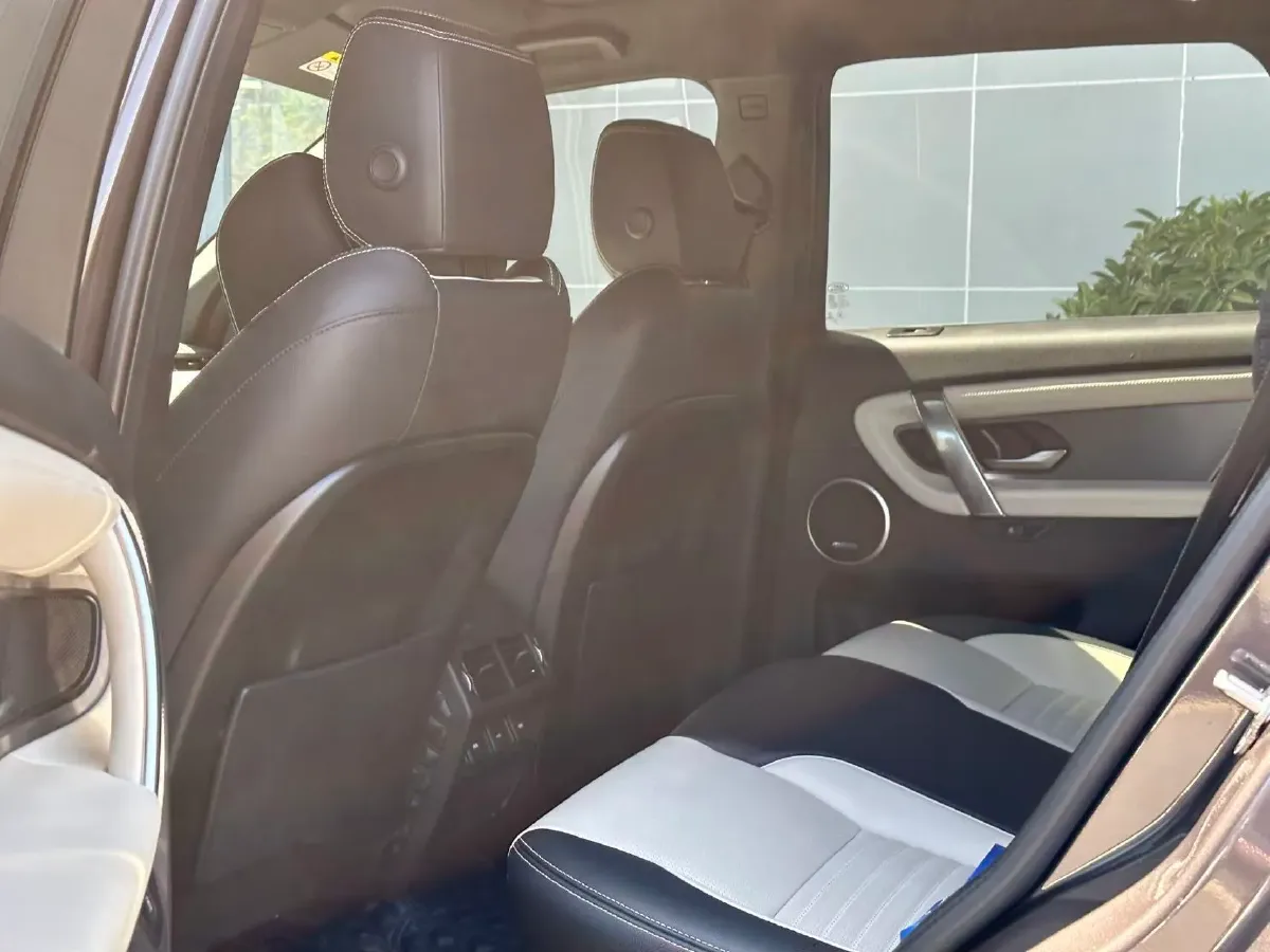 2022 Land Rover Discovery Sport 2.0T 249HP L4 9AT,autocango,china used car exporter,china ev exporter,chinese used car exporter,chinese used ev exporter