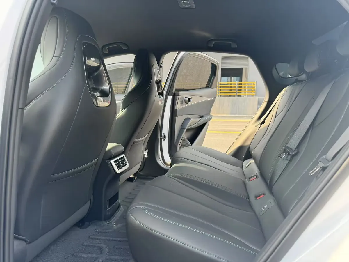 2025 BYD Seal06 1.5L 101HP L4 E-CVT PHEV 10.08KWH,autocango,china used car exporter,china ev exporter,chinese used car exporter,chinese used ev exporter